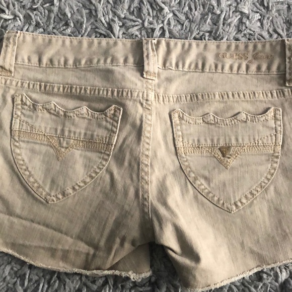 Guess shorts - Picture 2 of 5